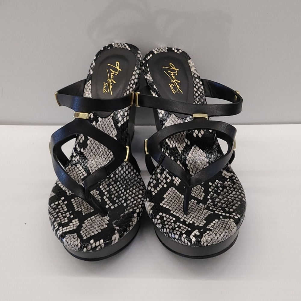 Thalia Sodi Black Wedge Sandal